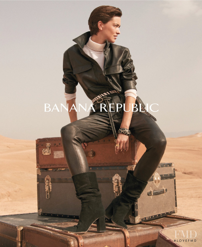 Banana Republic advertisement for Autumn/Winter 2021