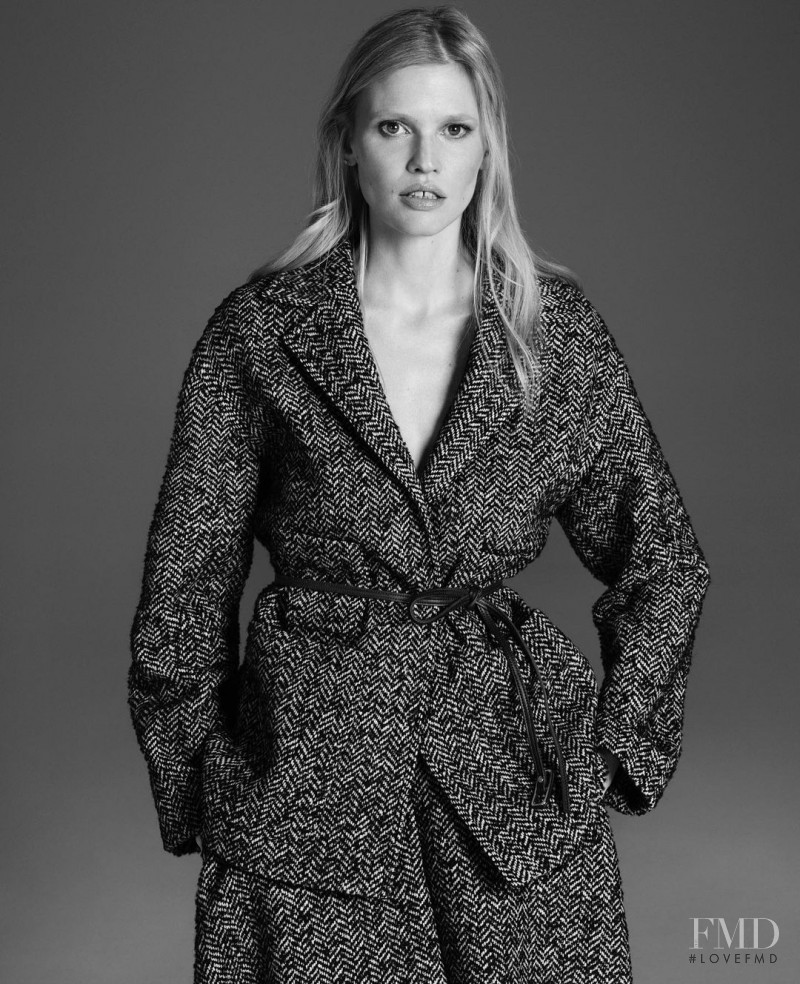 Lara Stone featured in  the Alessandro Dell\'Acqua advertisement for Autumn/Winter 2021