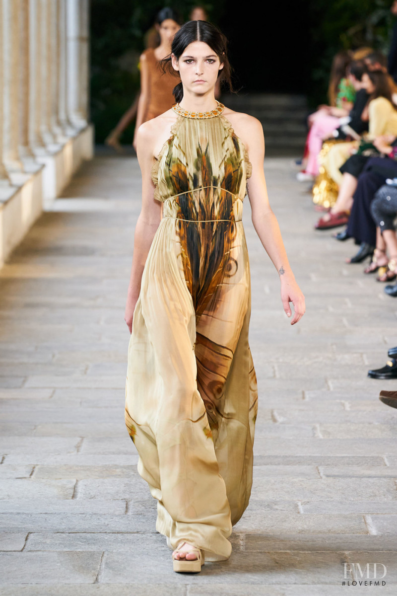 Effie Steinberg featured in  the Alberta Ferretti fashion show for Spring/Summer 2022