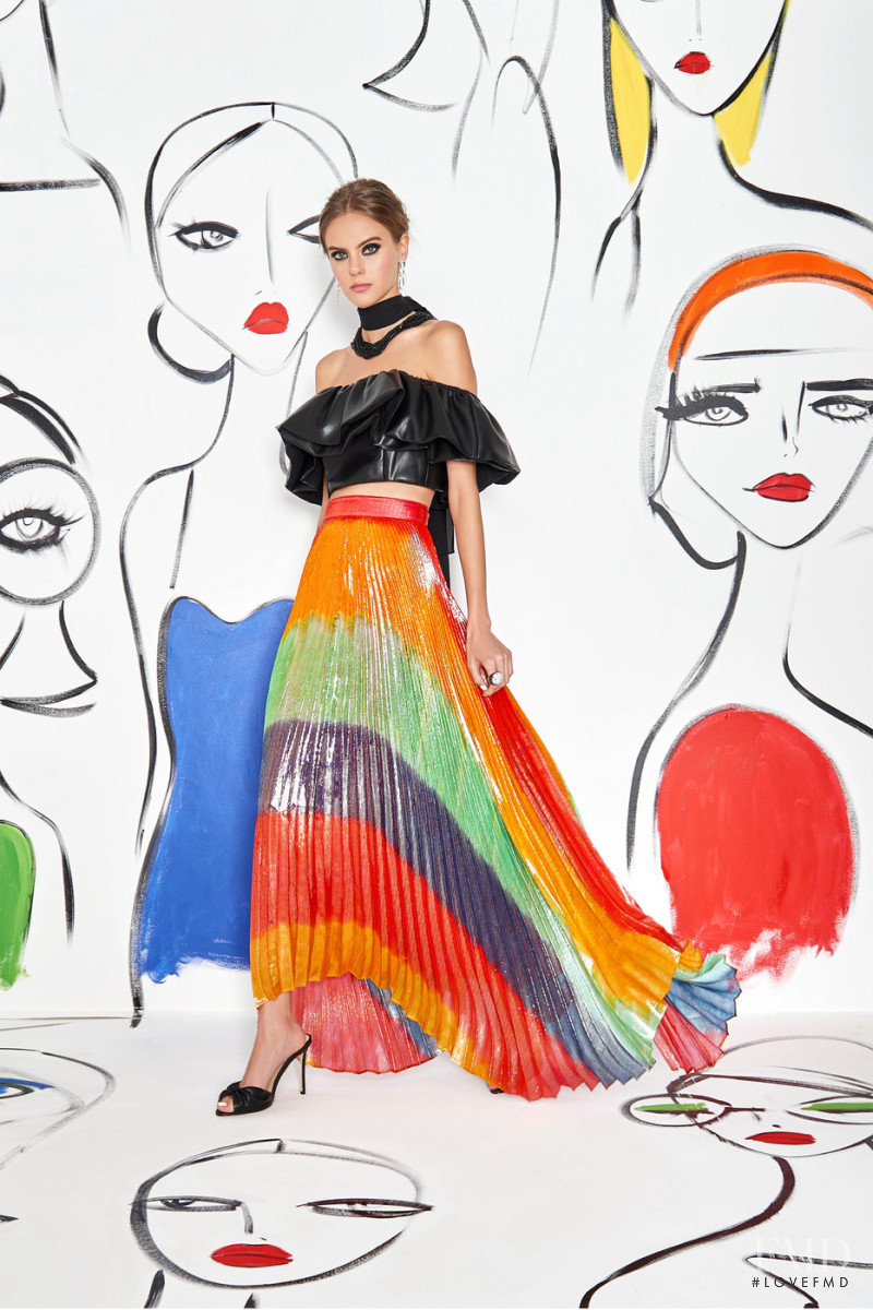 Alice + Olivia lookbook for Spring/Summer 2022