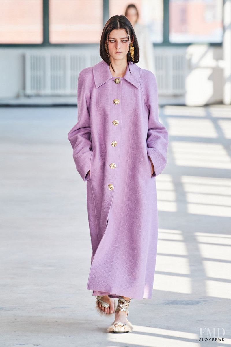 Effie Steinberg featured in  the Altuzarra fashion show for Spring/Summer 2022