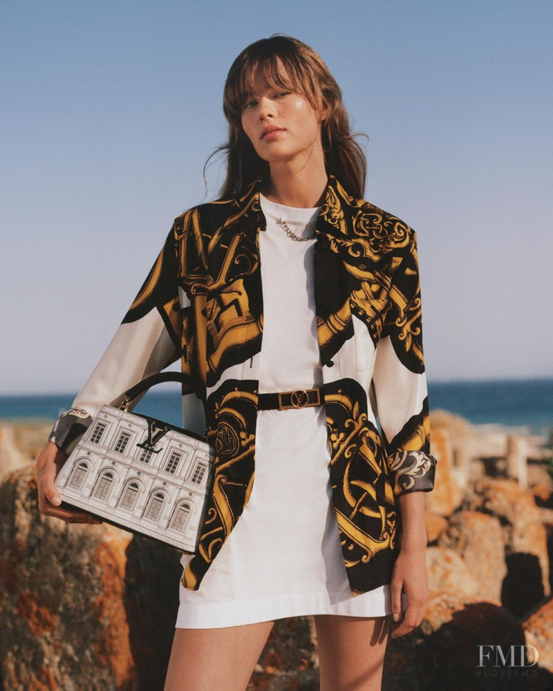 Louis Vuitton advertisement for Autumn/Winter 2021
