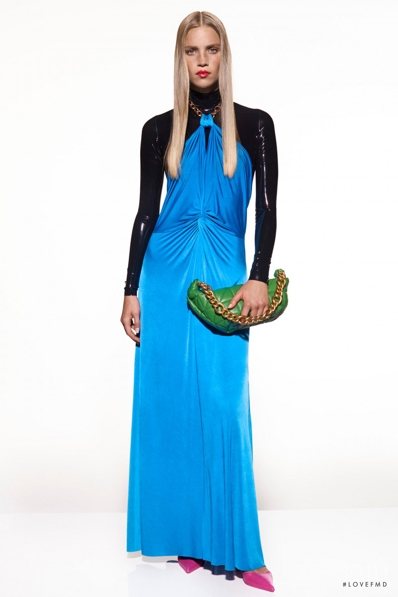 Rebecca Leigh Longendyke featured in  the Zara Join Life advertisement for Pre-Fall 2021