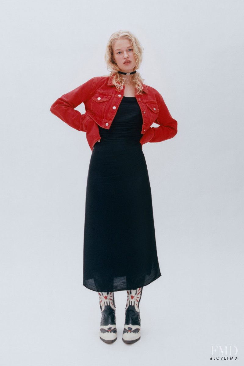 Britt Oosten featured in  the Zara Join Life advertisement for Pre-Fall 2021