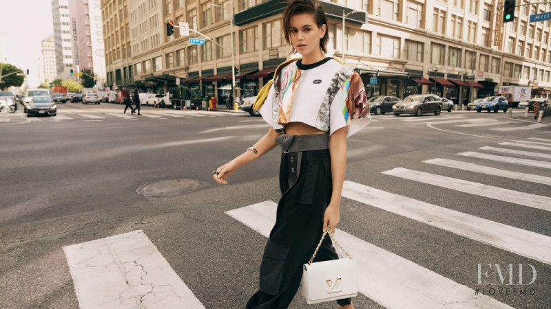 Kaia Gerber featured in  the Louis Vuitton Twist Handbags advertisement for Summer 2021