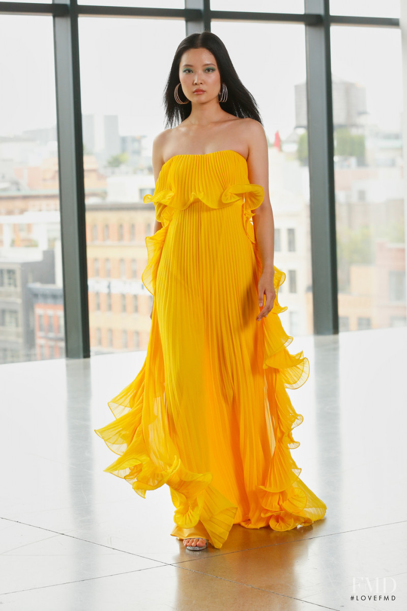 Badgley Mischka fashion show for Spring/Summer 2022