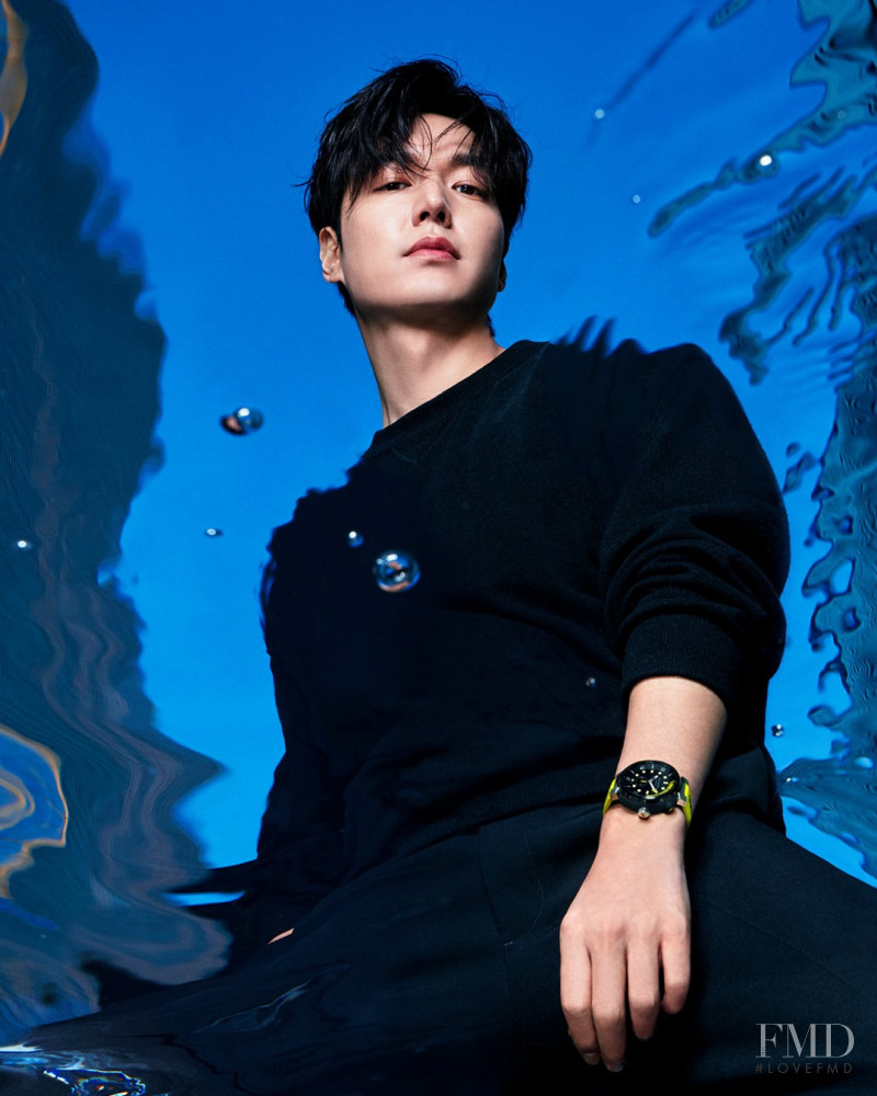 Louis Vuitton Watches advertisement for Summer 2021