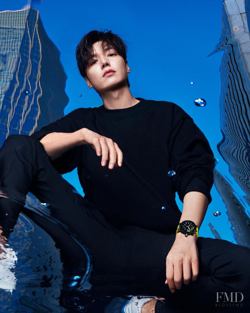 Louis Vuitton Watches advertisement for Summer 2021