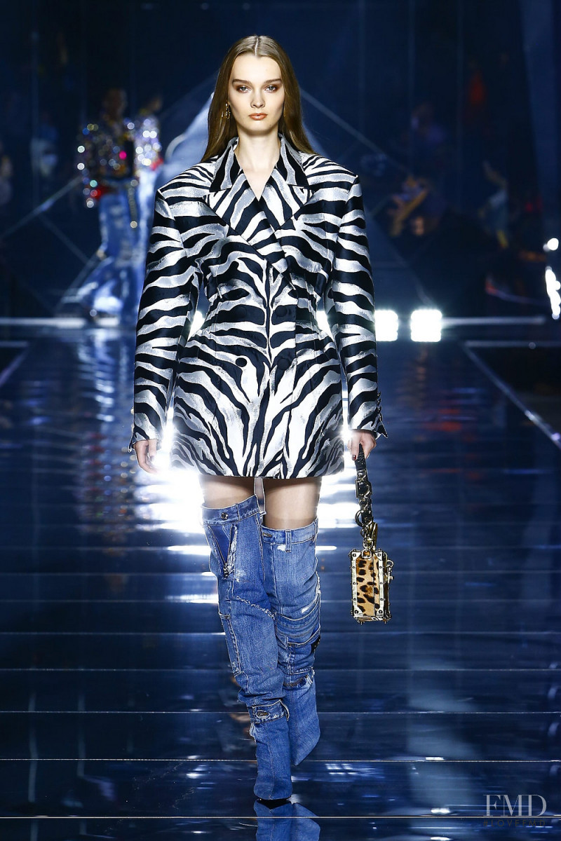 Dina Vasileva featured in  the Dolce & Gabbana fashion show for Spring/Summer 2022
