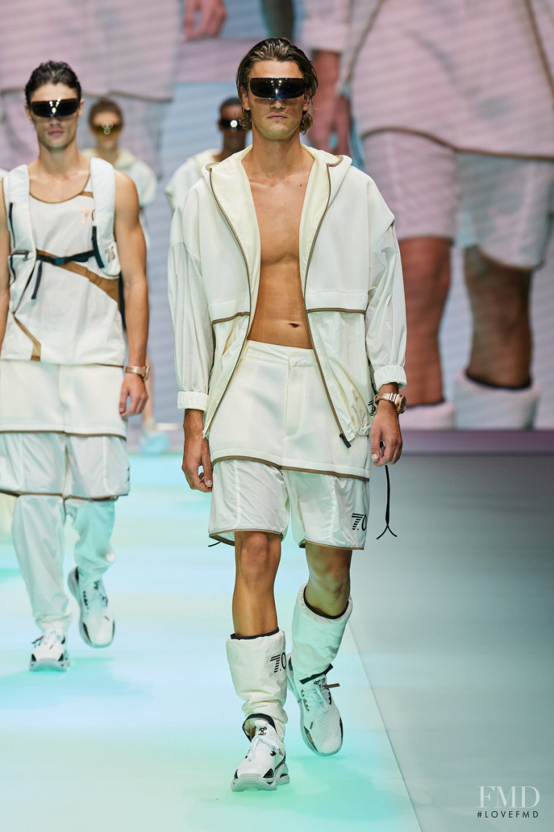 Emporio Armani fashion show for Spring/Summer 2022