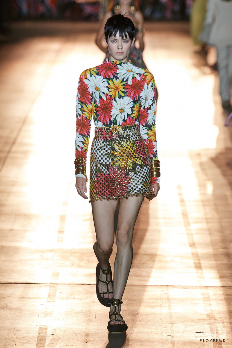 Maike Inga featured in  the Etro fashion show for Spring/Summer 2022