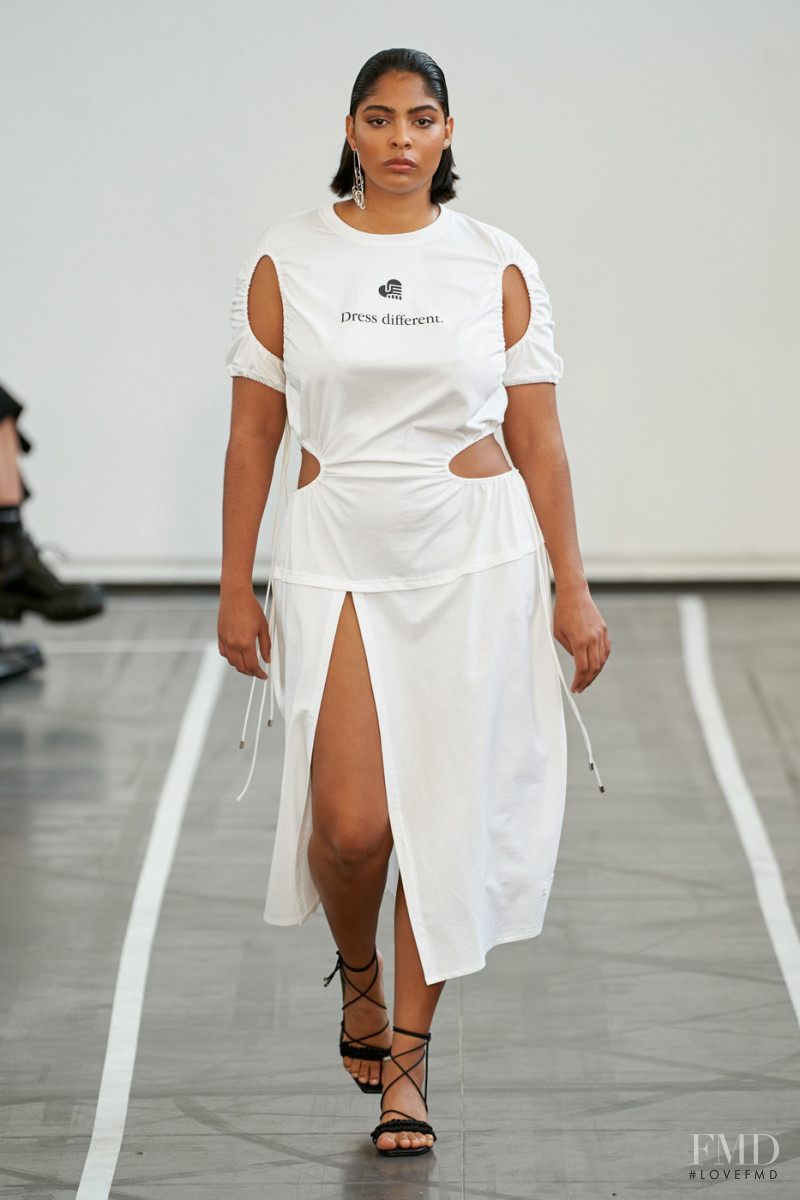 Ester Manas fashion show for Spring/Summer 2022