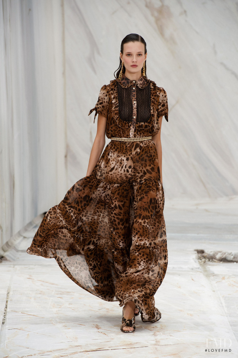 Elisabetta Franchi fashion show for Spring/Summer 2022