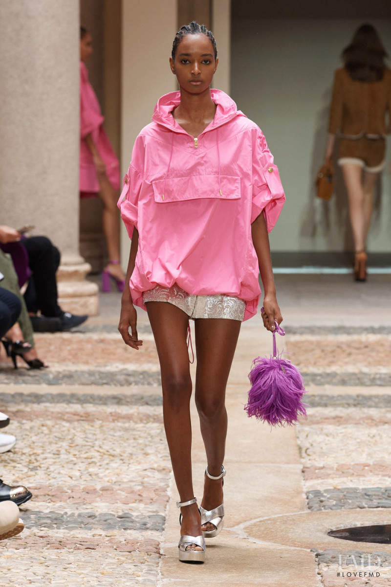 Ermanno Scervino fashion show for Spring/Summer 2022