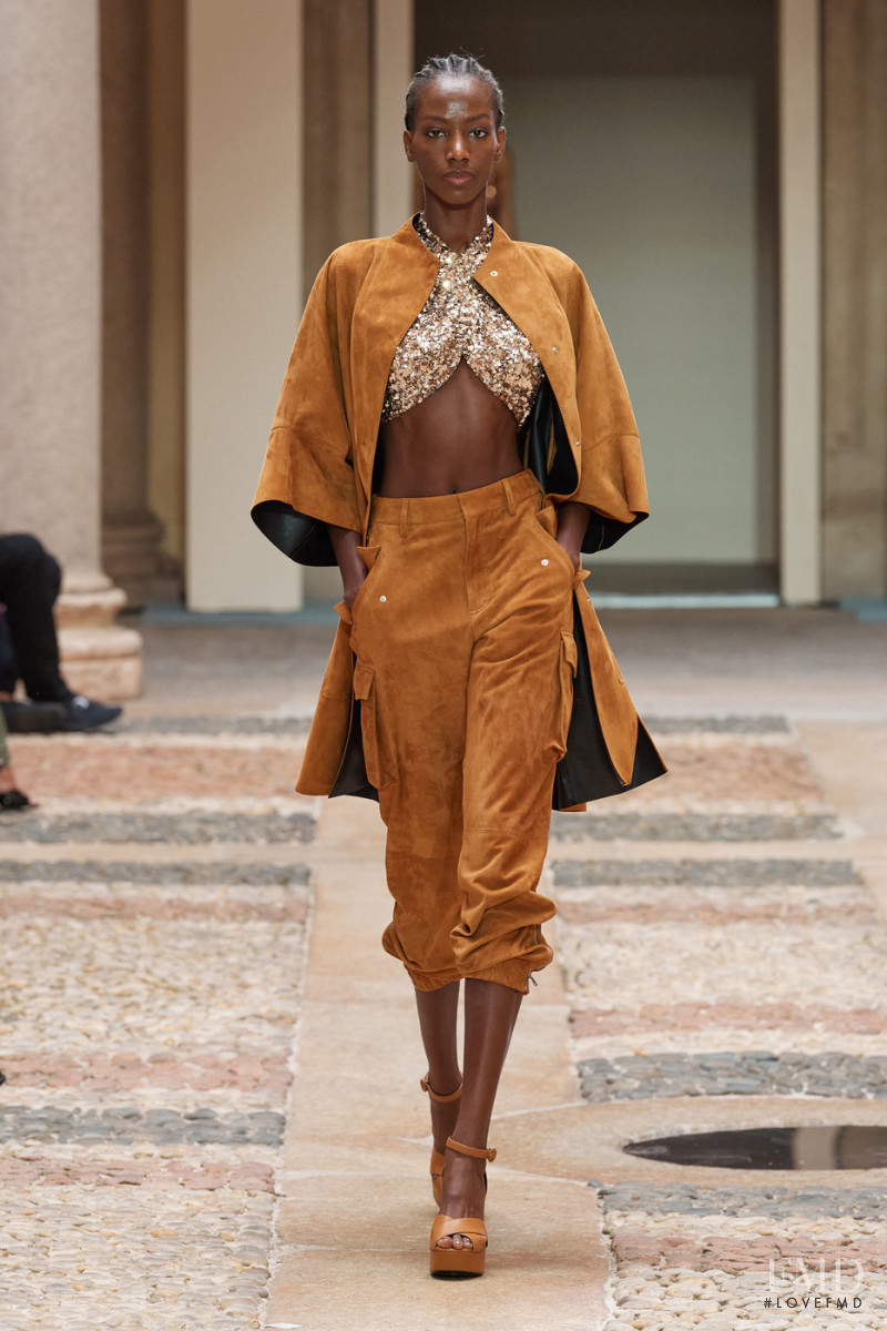 Ermanno Scervino fashion show for Spring/Summer 2022