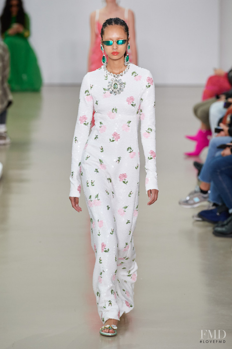 Aria Polkey featured in  the Giambattista Valli fashion show for Spring/Summer 2022