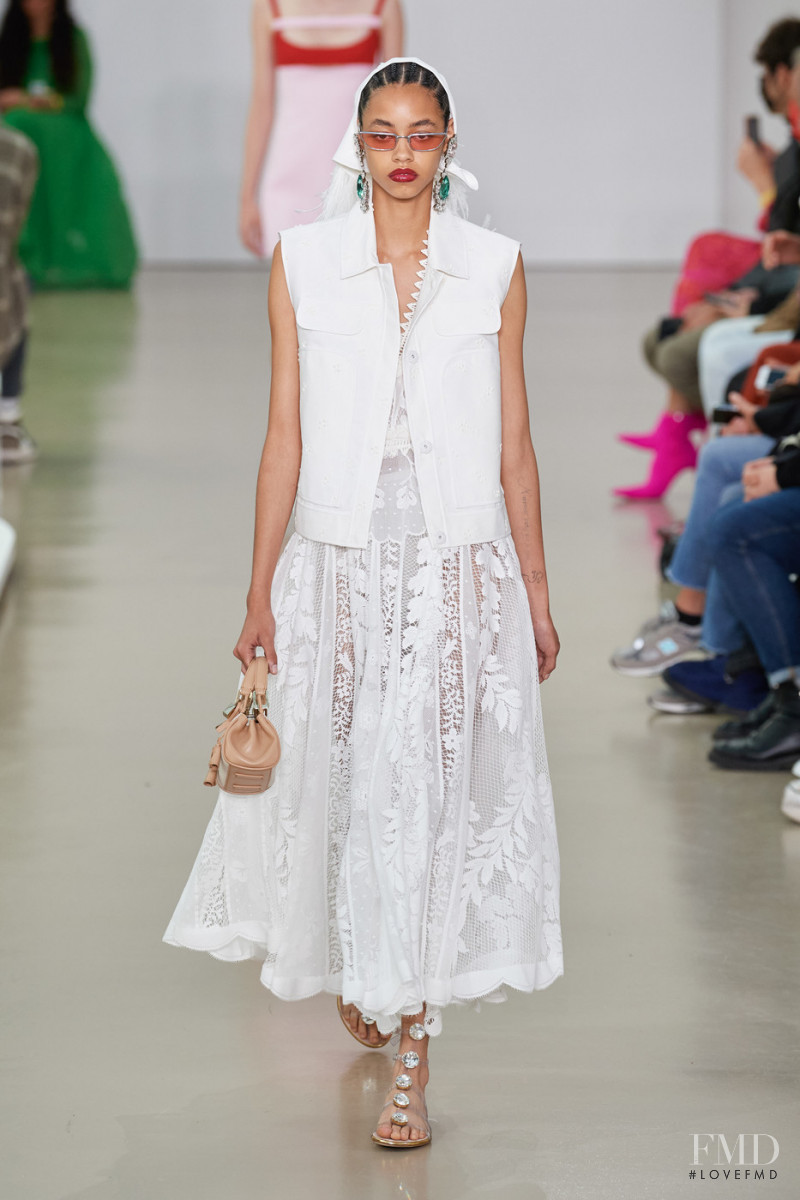 Giambattista Valli fashion show for Spring/Summer 2022