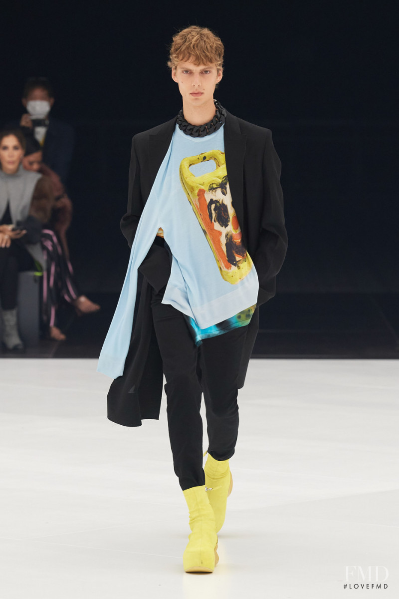 Leon Dame featured in  the Givenchy fashion show for Spring/Summer 2022