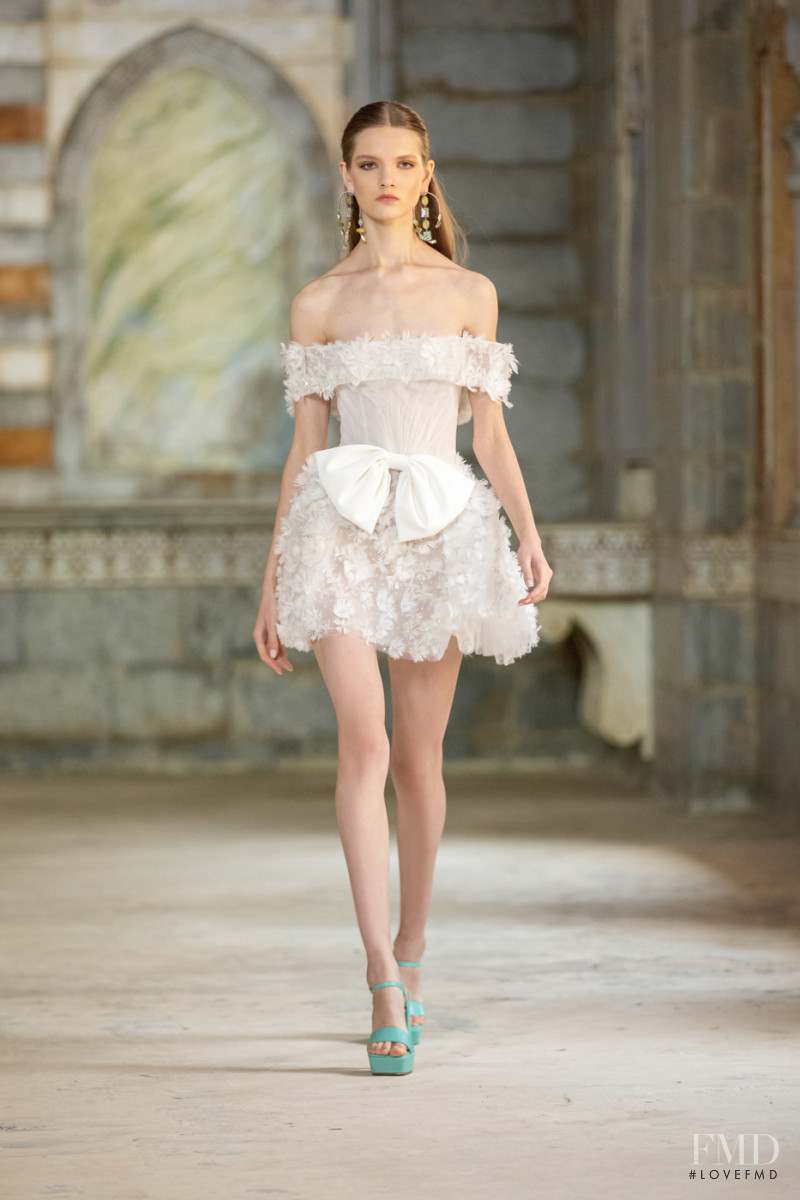 Georges Hobeika fashion show for Spring/Summer 2022