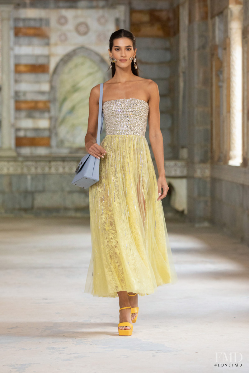 Georges Hobeika fashion show for Spring/Summer 2022