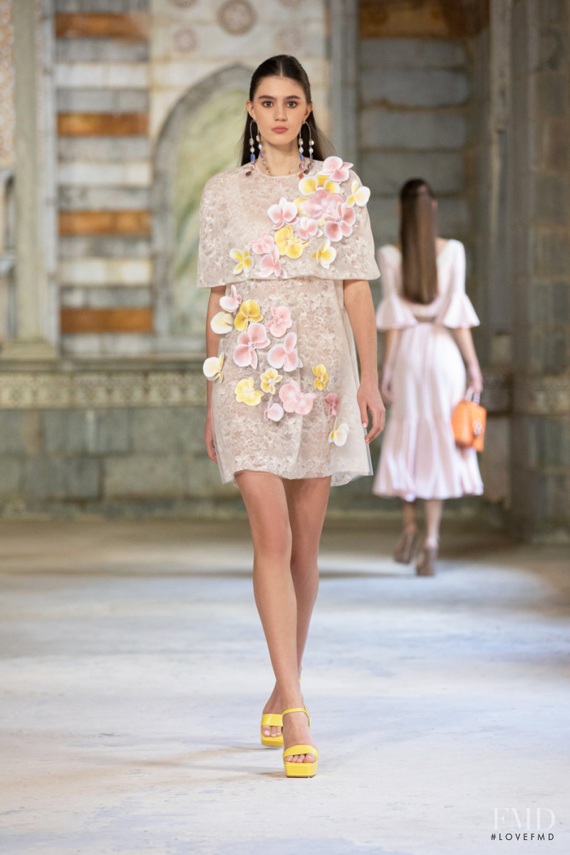 Georges Hobeika fashion show for Spring/Summer 2022