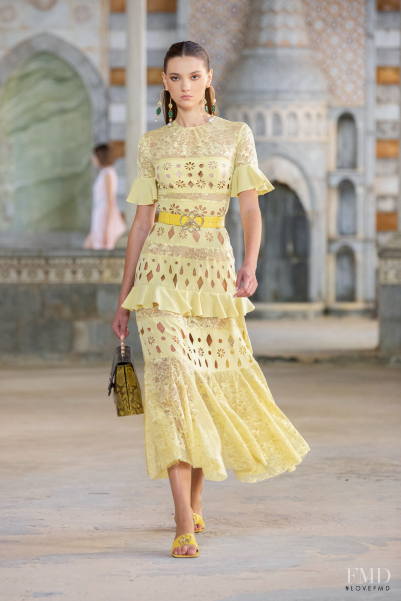 Georges Hobeika fashion show for Spring/Summer 2022