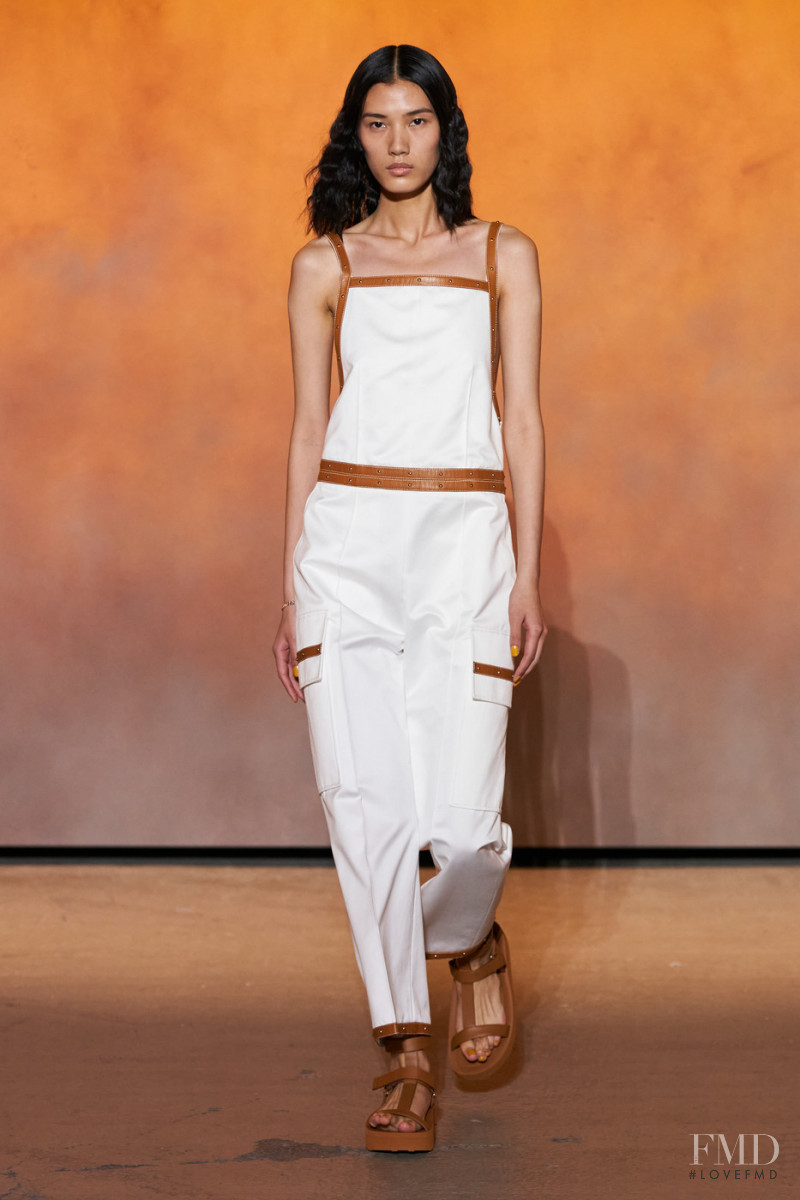 Xie Jia Yun featured in  the Hermès fashion show for Spring/Summer 2022