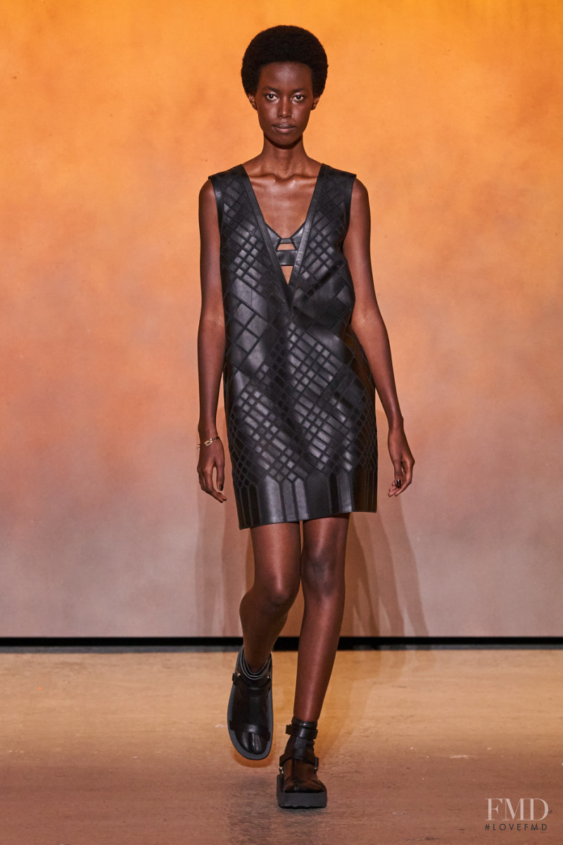 Jennifer Girukwishaka featured in  the Hermès fashion show for Spring/Summer 2022