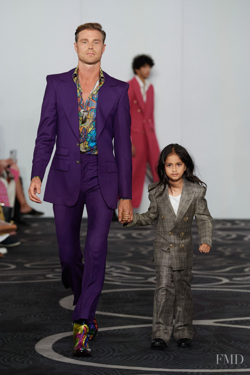 Helen Anthony fashion show for Spring/Summer 2022