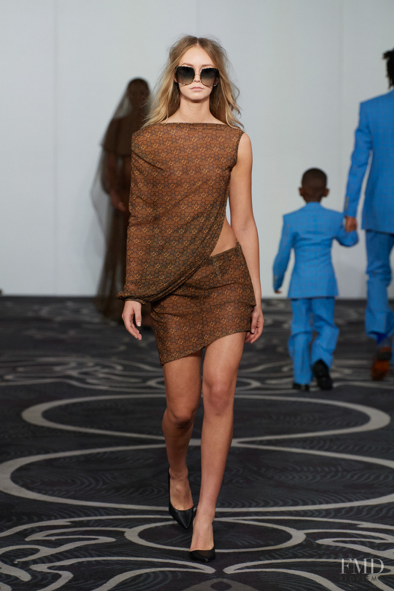 Helen Anthony fashion show for Spring/Summer 2022