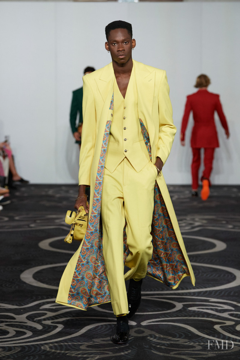 Helen Anthony fashion show for Spring/Summer 2022