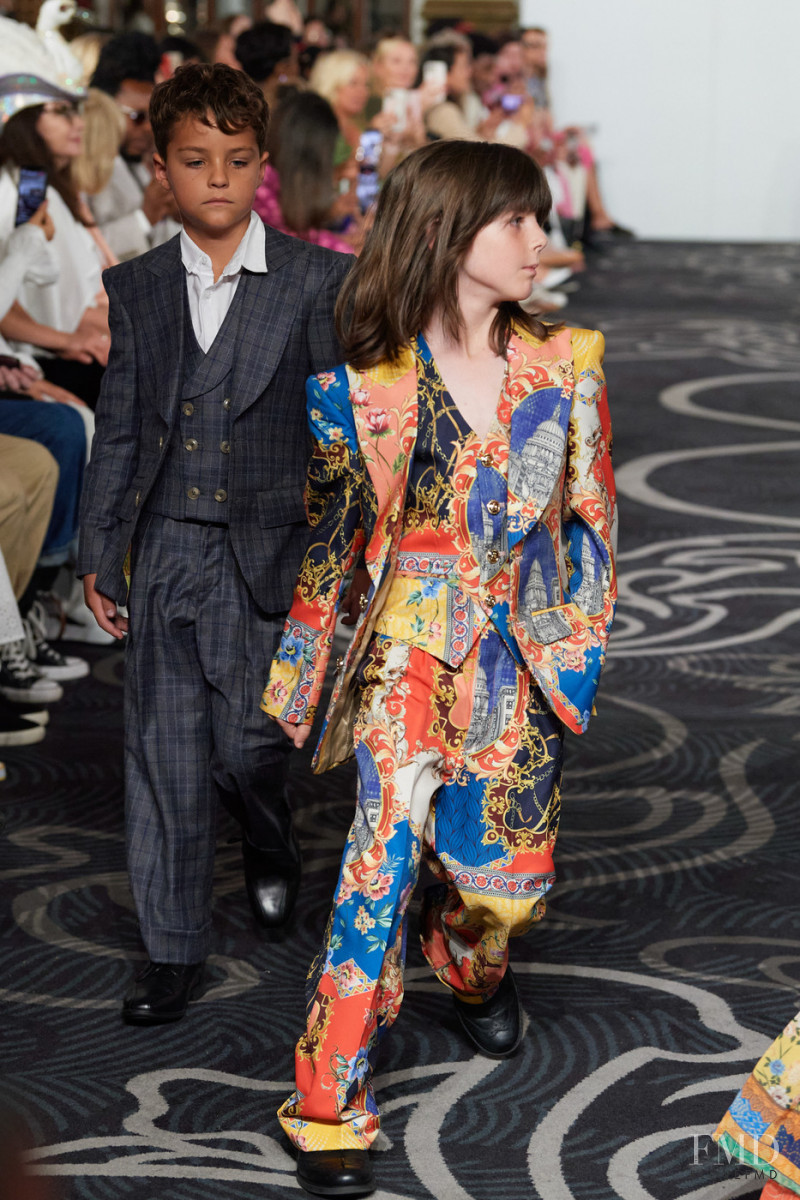 Helen Anthony fashion show for Spring/Summer 2022