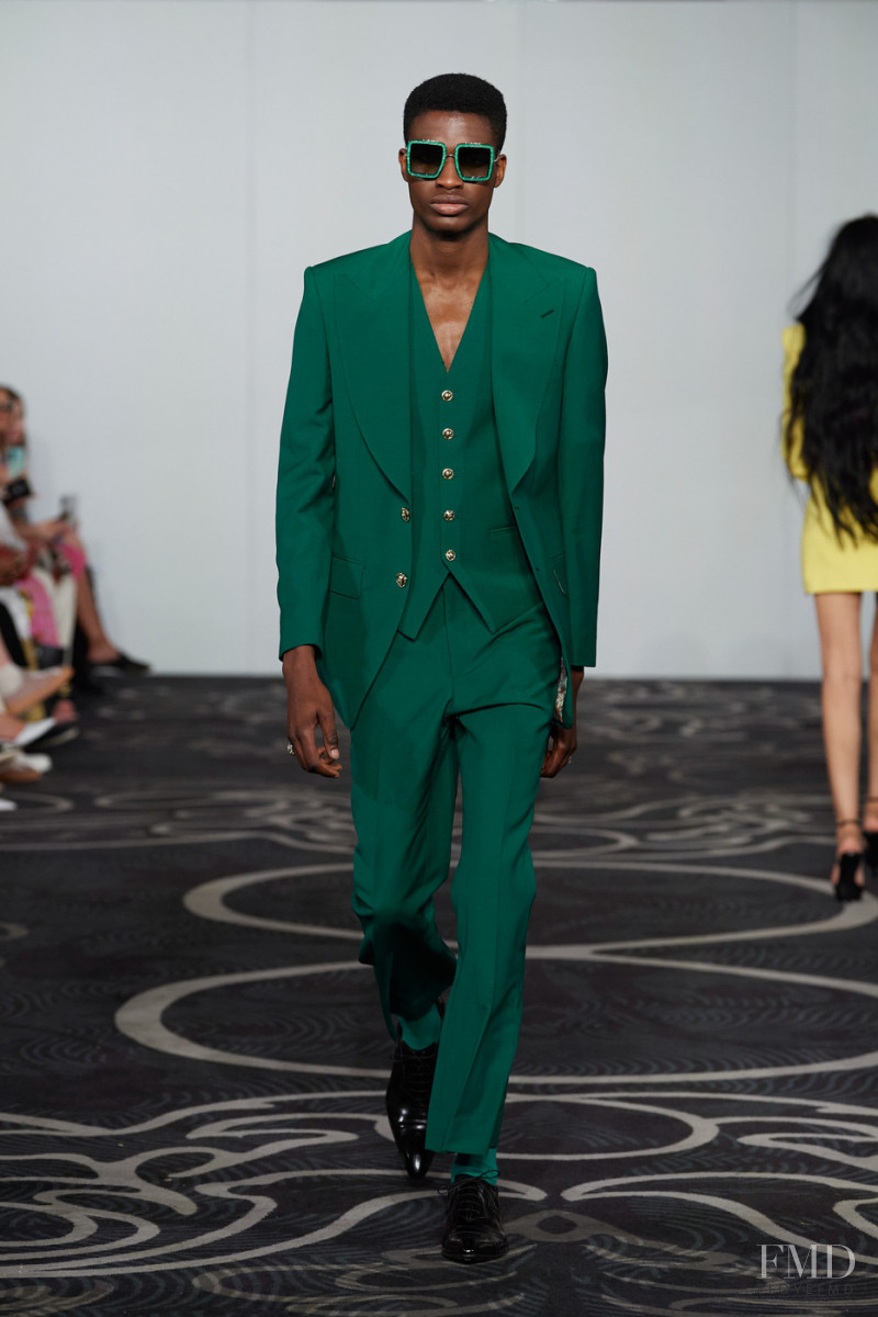 Helen Anthony fashion show for Spring/Summer 2022