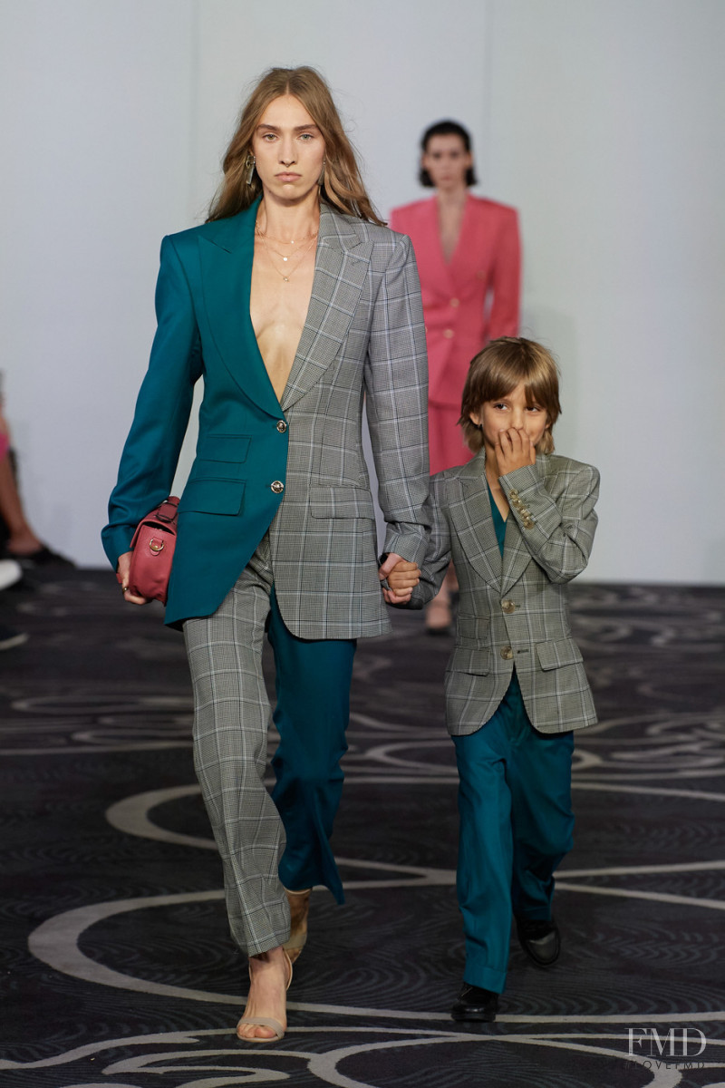 Helen Anthony fashion show for Spring/Summer 2022