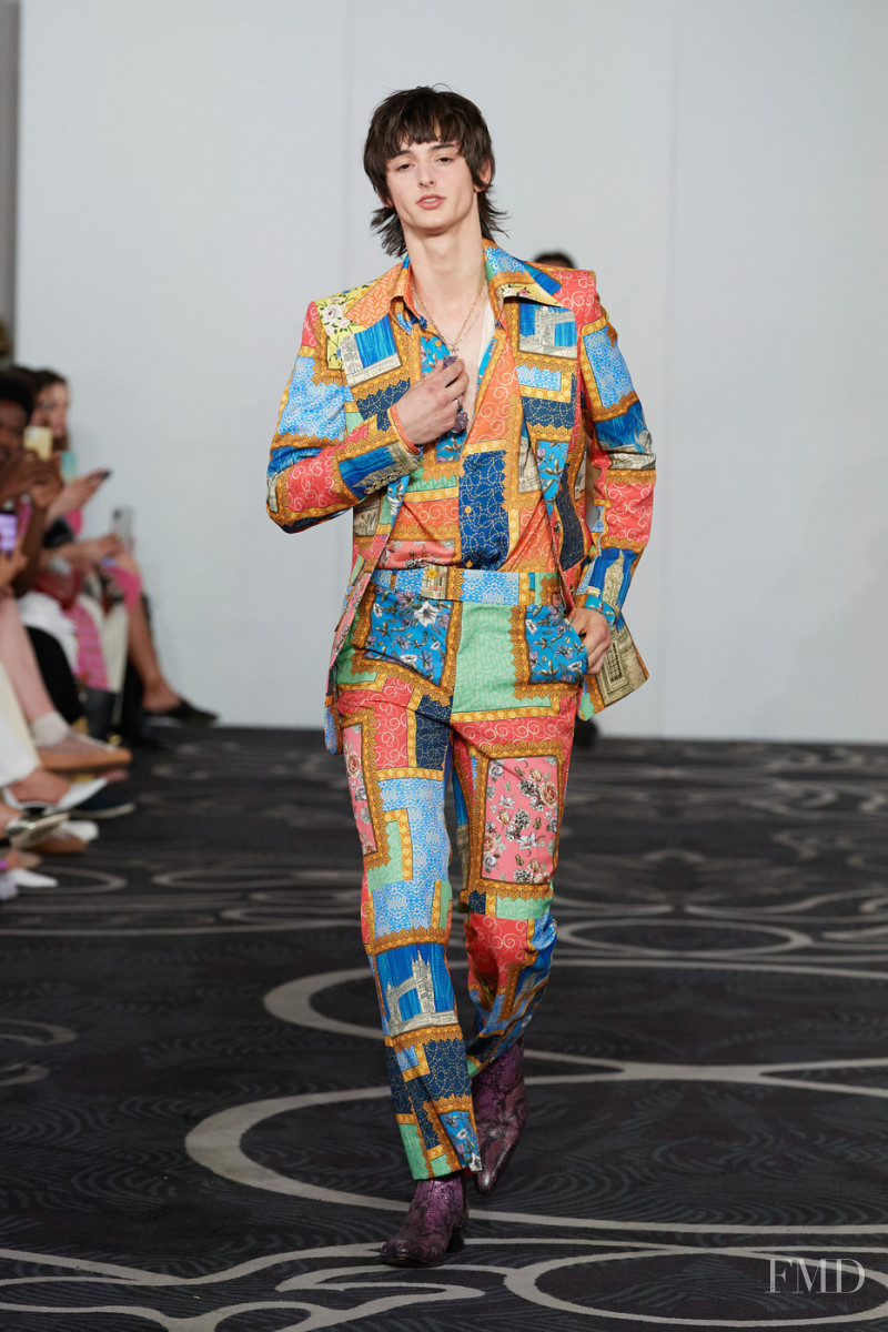 Helen Anthony fashion show for Spring/Summer 2022