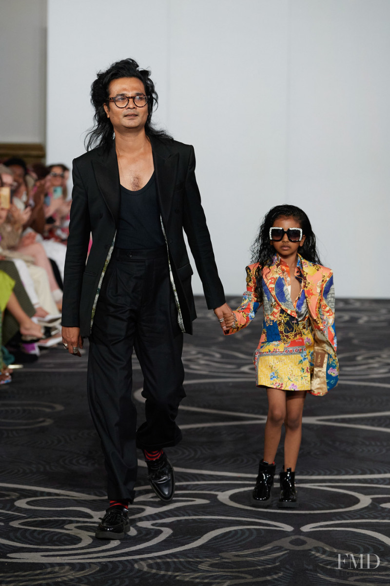 Helen Anthony fashion show for Spring/Summer 2022