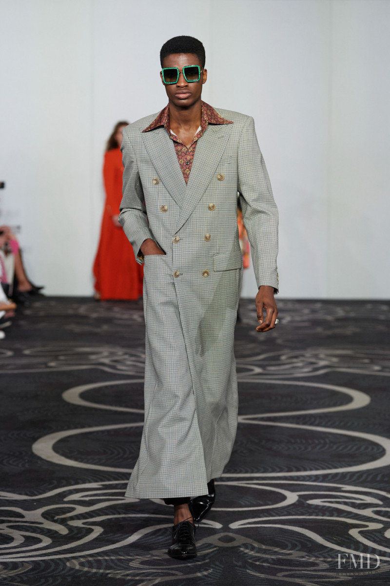 Helen Anthony fashion show for Spring/Summer 2022