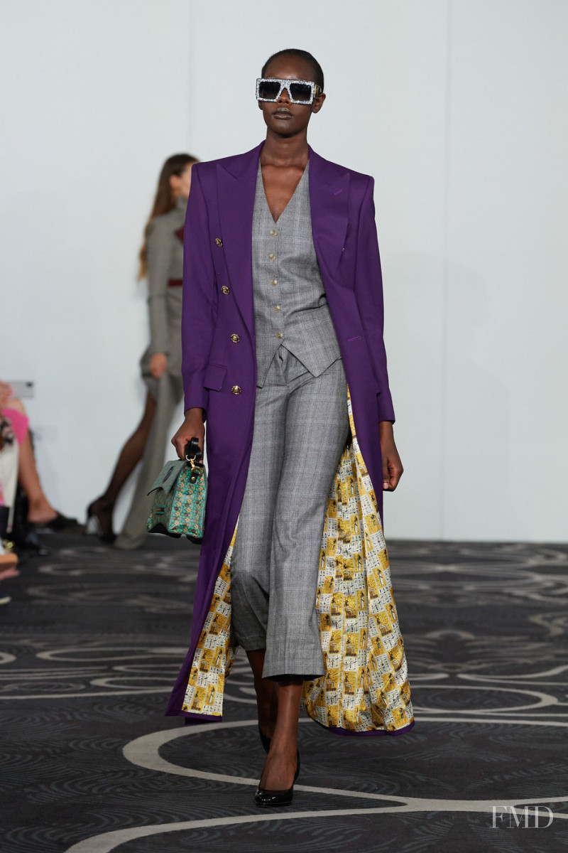 Helen Anthony fashion show for Spring/Summer 2022