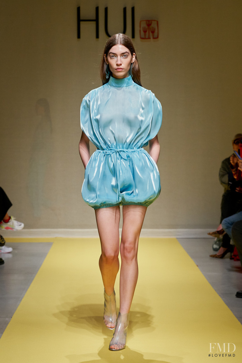 Hui Milano fashion show for Spring/Summer 2022