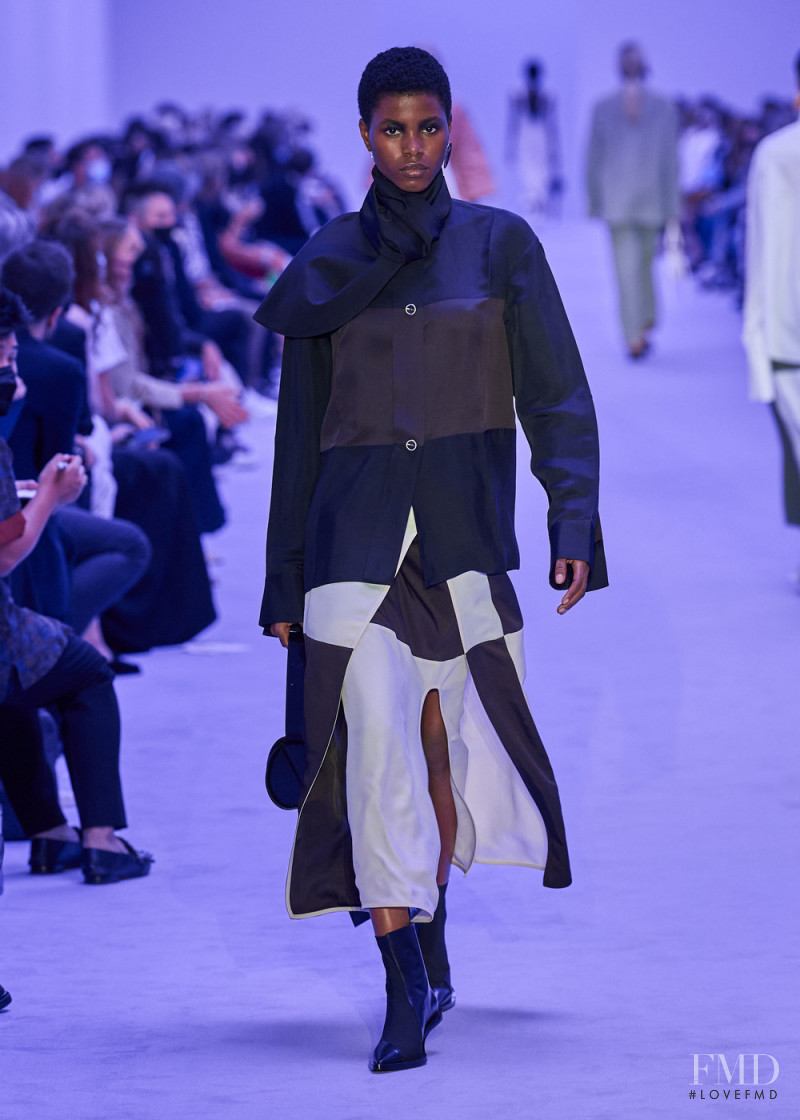 Victoria Fawole featured in  the Jil Sander fashion show for Spring/Summer 2022