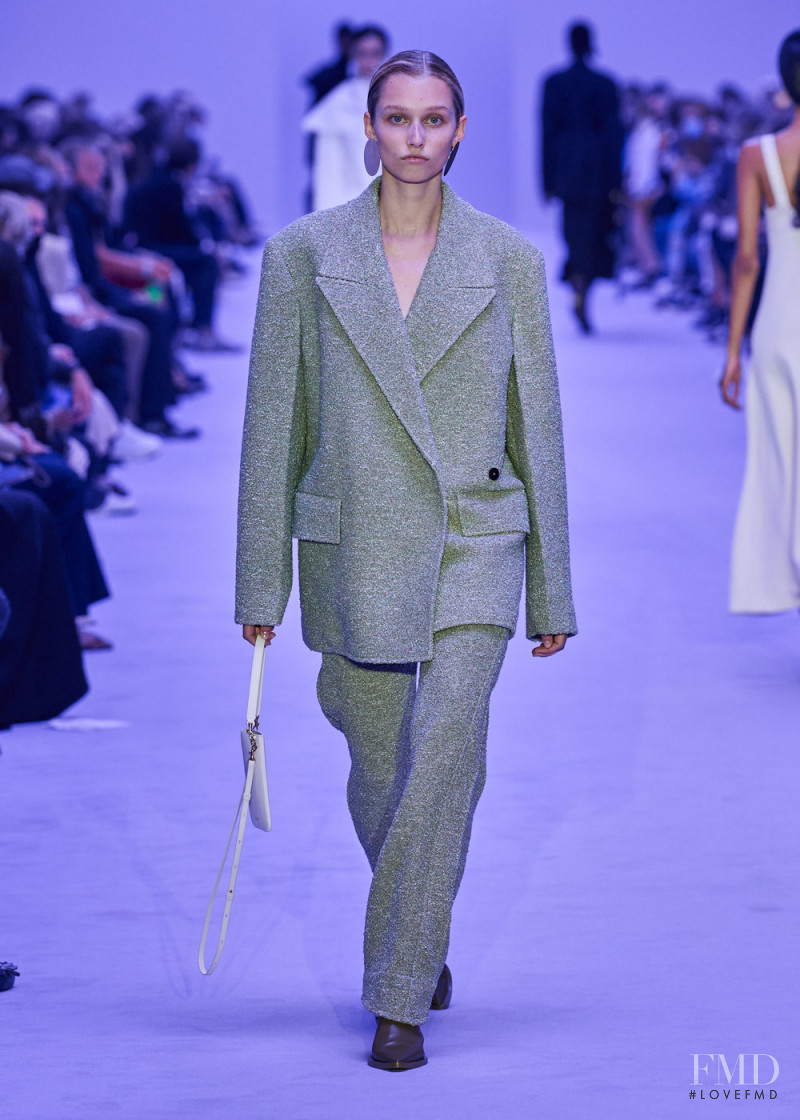 Elien Swalens featured in  the Jil Sander fashion show for Spring/Summer 2022