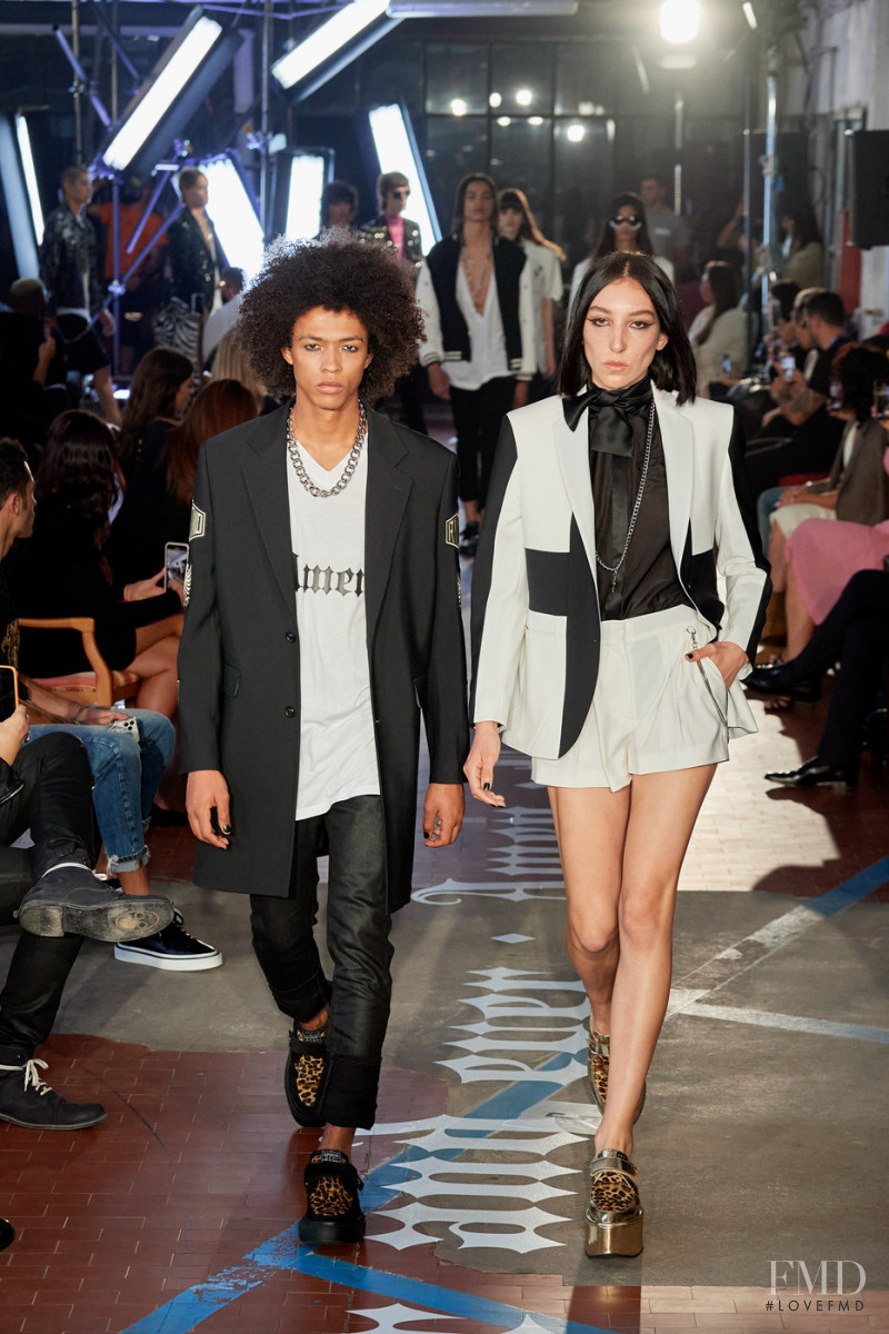 Andrea Carrazco featured in  the John Richmond fashion show for Spring/Summer 2022