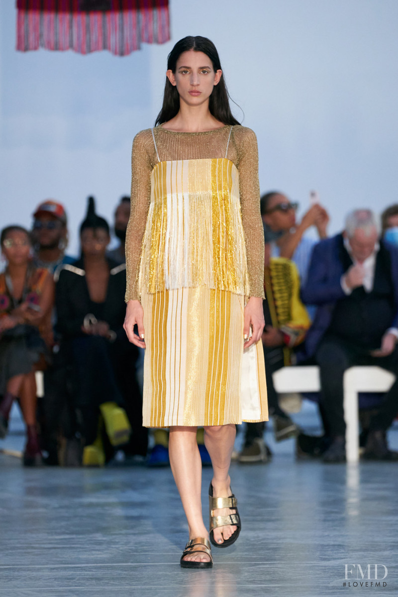 Rachel Marx featured in  the Kenneth Ize fashion show for Spring/Summer 2022