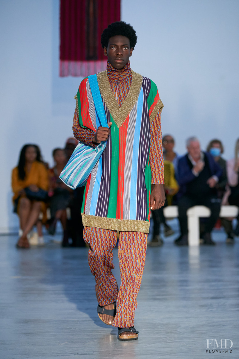 Kenneth Ize fashion show for Spring/Summer 2022