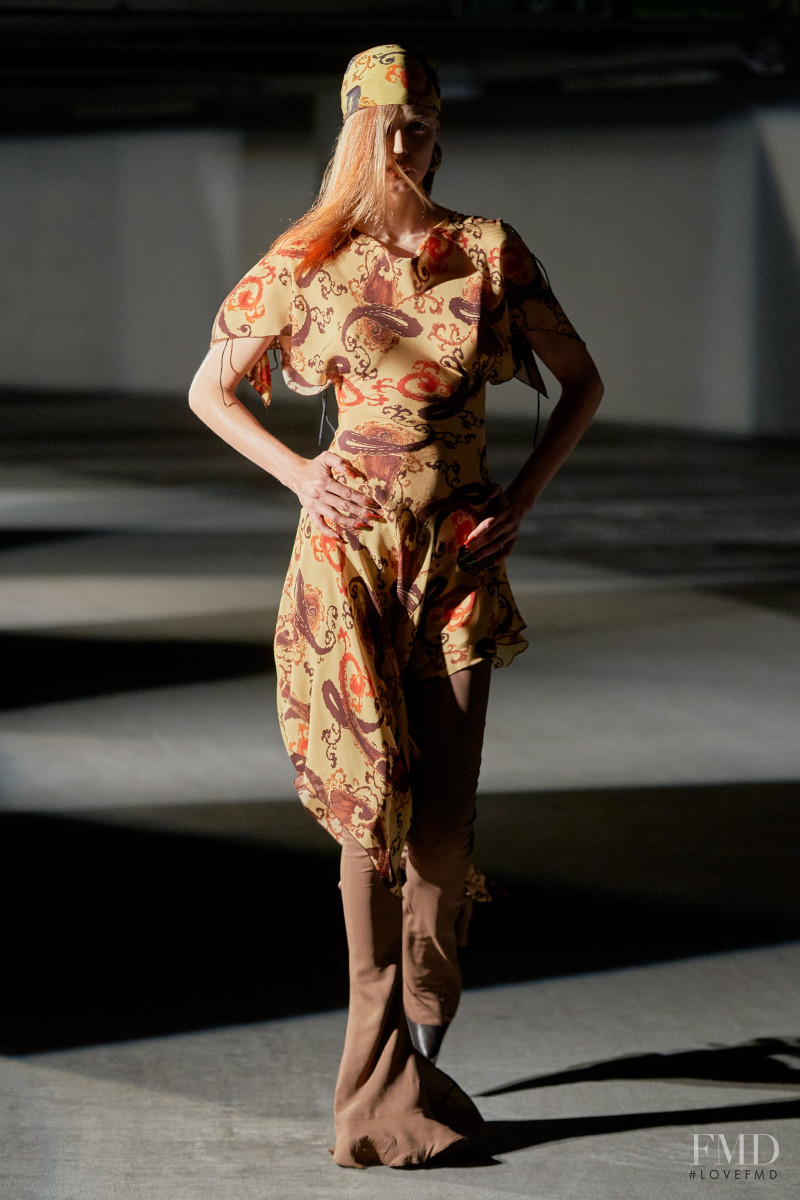 Lindsey Wixson featured in  the Knwls fashion show for Spring/Summer 2022