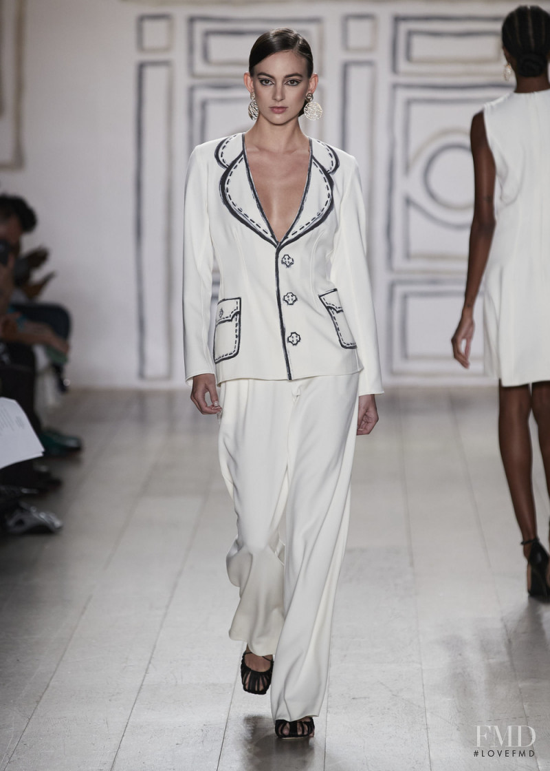 Kevan Hall fashion show for Spring/Summer 2022