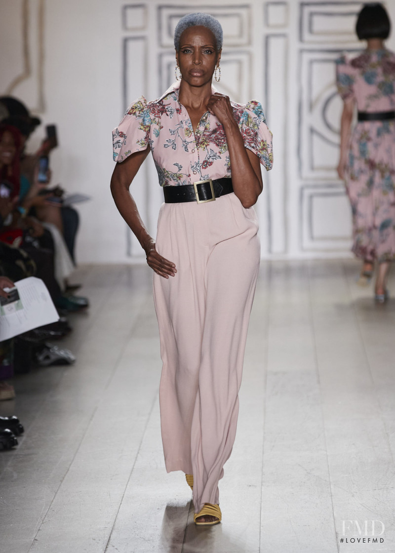 Kevan Hall fashion show for Spring/Summer 2022