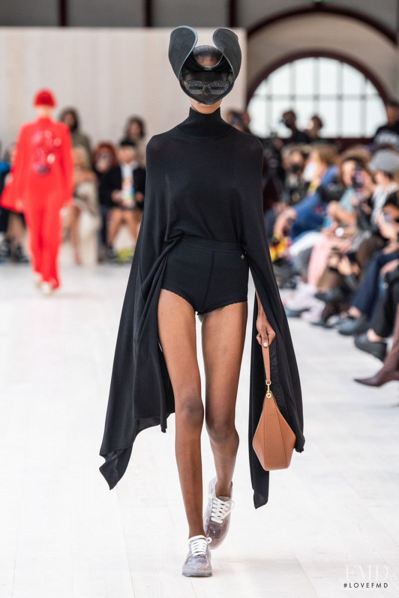 Ornella Umutoni featured in  the Loewe fashion show for Spring/Summer 2022
