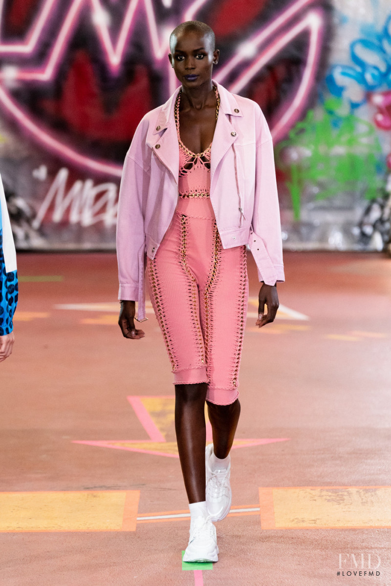 Mark Fast fashion show for Spring/Summer 2022