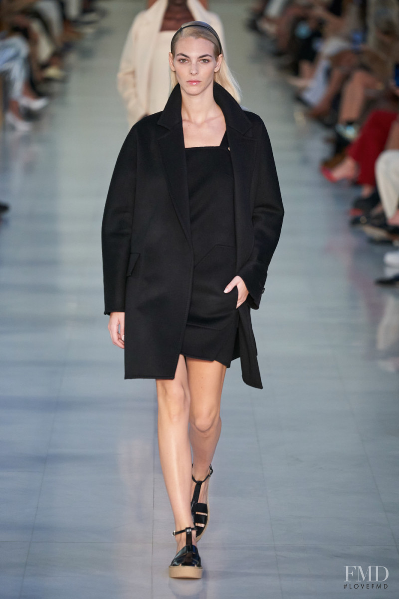 Vittoria Ceretti featured in  the Max Mara fashion show for Spring/Summer 2022